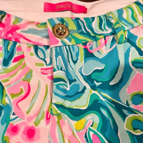 Lilly Pulitzer shorts - Picture 2 of 12